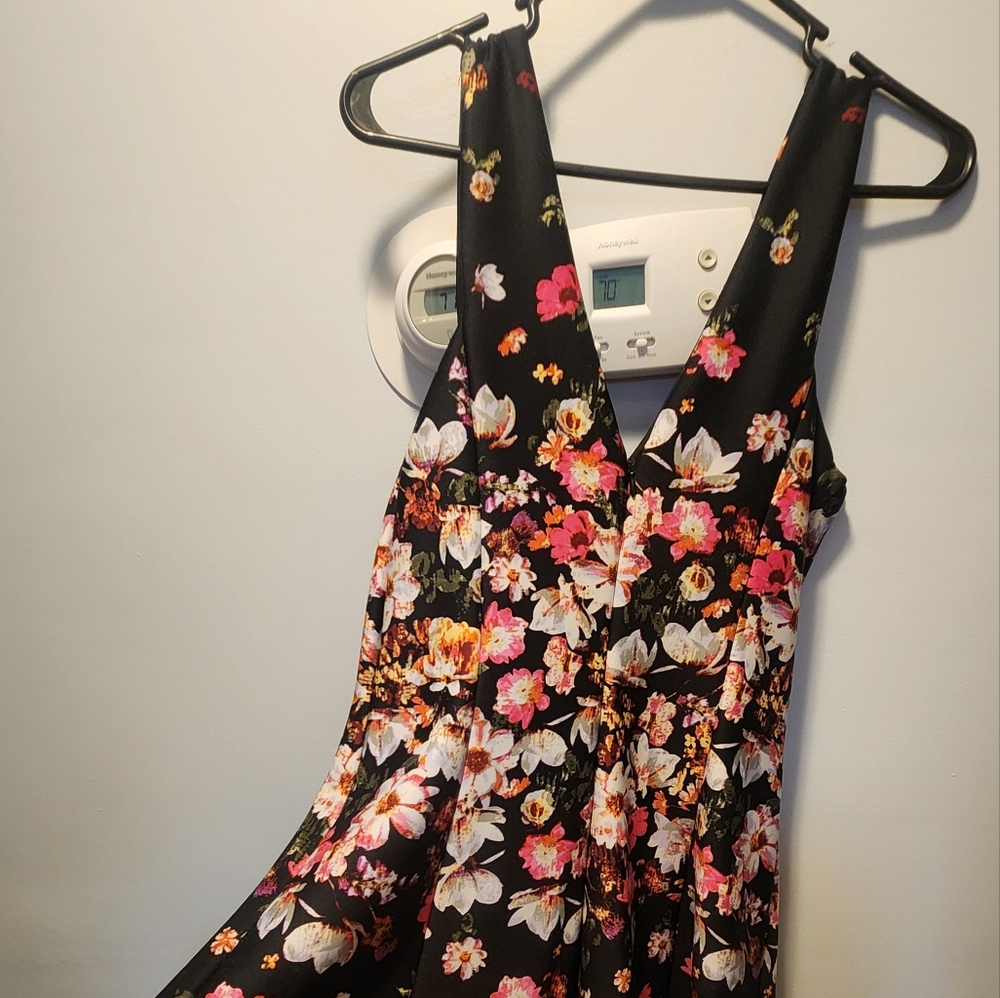 Jessica Simspon Scuba Floral Dress